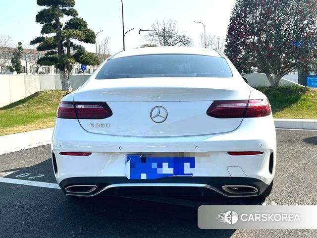 Mercedes-Benz E-Class 2021 Белый из Китая, фото 5