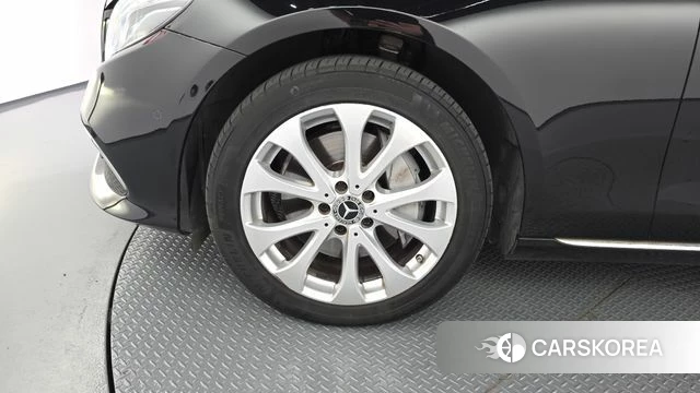 Mercedes-Benz E-Class W213 id 5023379 из Кореи 26