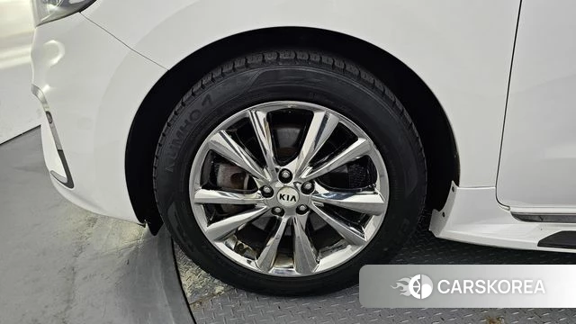 Kia The New Carnival id 4581774 из Кореи 25