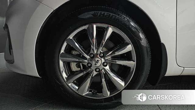 Kia The New Carnival id 4998745 из Кореи 28