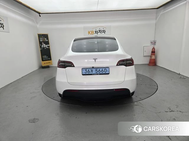 Tesla Model Y id 4834412 из Кореи 8