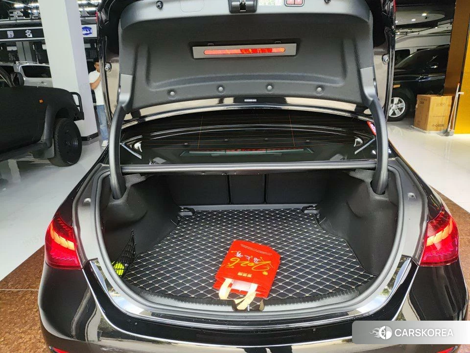 Mercedes-Benz AMG C-Class 2023 Черный из Китая, фото 5