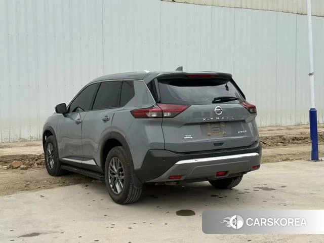 Nissan X-Trail 2021 Темно-серый из Китая, фото 5