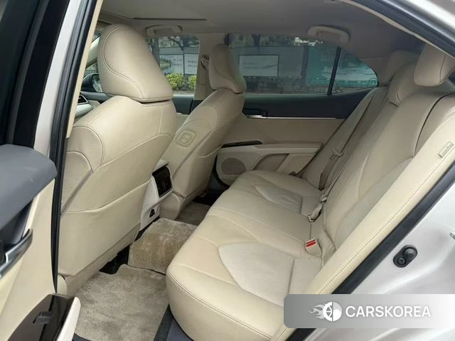 Toyota Camry 2022 Шампань из Китая, фото 5