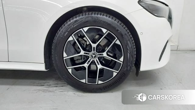 Mercedes-Benz E-Class W214 id 4995386 из Кореи 13
