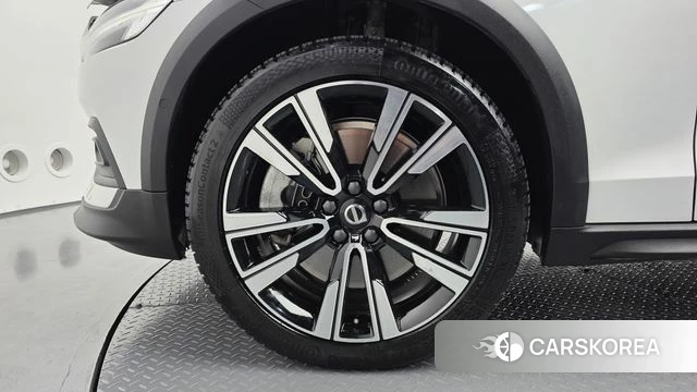 Volvo V60 Cross-Country 2nd Generation id 3953342 из Кореи 15