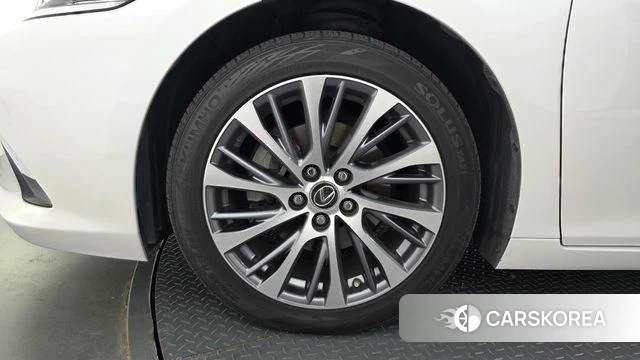 Lexus ES300h 7th generation id 4900182 из Кореи 15