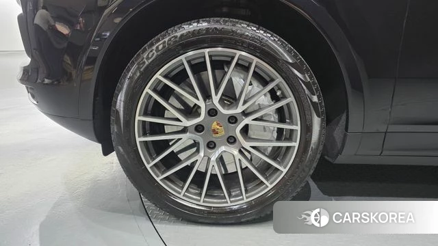 Porsche Cayenne (PO536) id 4836400 из Кореи 30