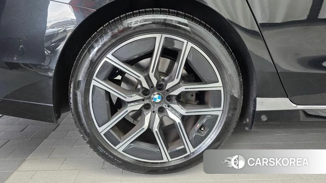 BMW 7 Series (G70) id 4991332 из Кореи 30
