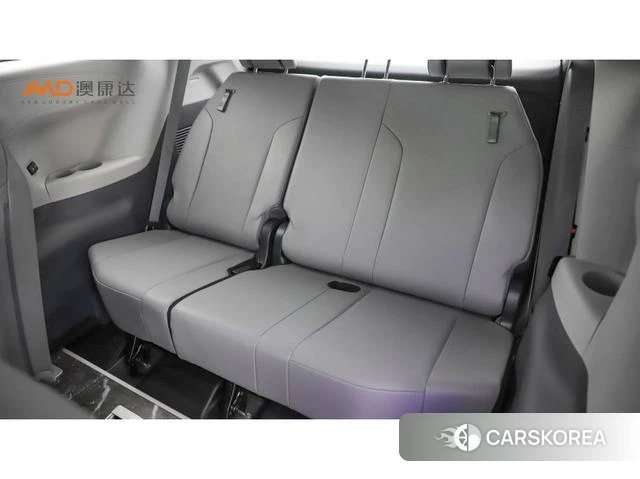 Toyota Granvia 2024 Черный из Китая, фото 6