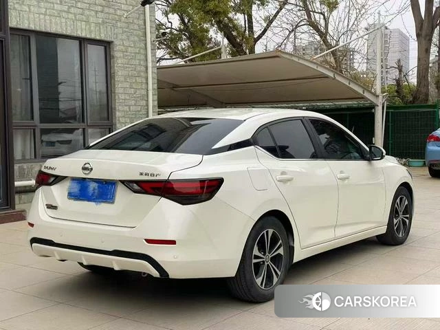 Nissan Sylphy 2021 Белый из Китая, фото 5