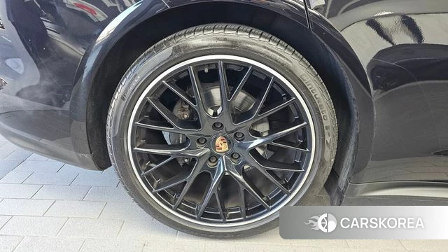 Porsche Panamera (971) id 5012801 из Кореи 30