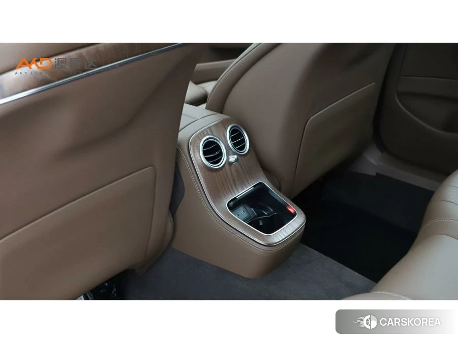 Mercedes-Benz E-Class 2023 Черный из Китая, фото 5