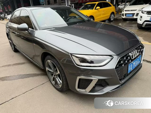 Audi A4L 2021 Темно-серый из Китая, фото 5