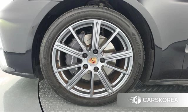 Porsche Panamera (976) id 4995397 из Кореи 30
