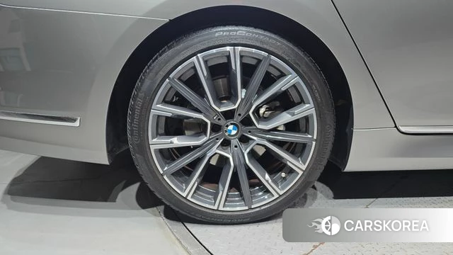 BMW 7 Series (G11) id 4986762 из Кореи 30
