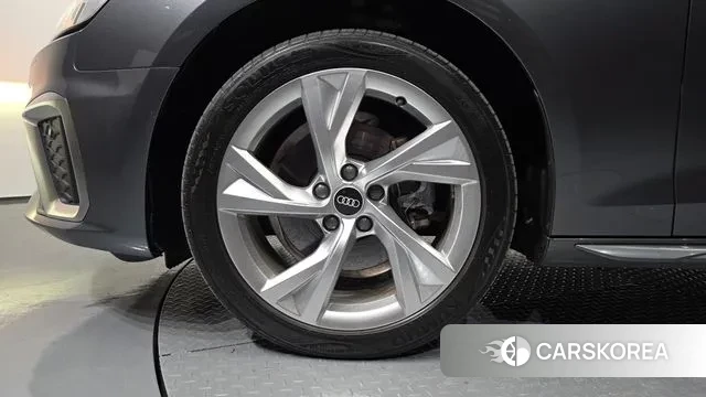 Audi A4 (B9) id 3343116 из Кореи 15