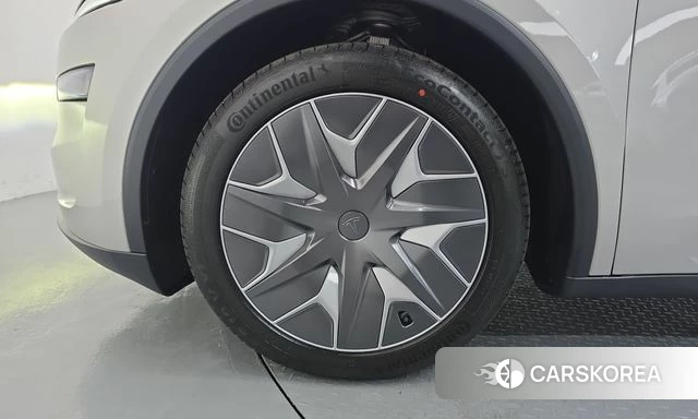 Tesla Model Y id 4940771 из Кореи 31