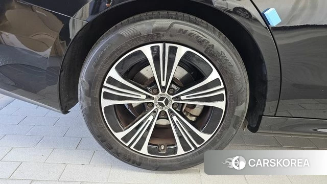 Mercedes-Benz E-Class W214 id 4957582 из Кореи 15