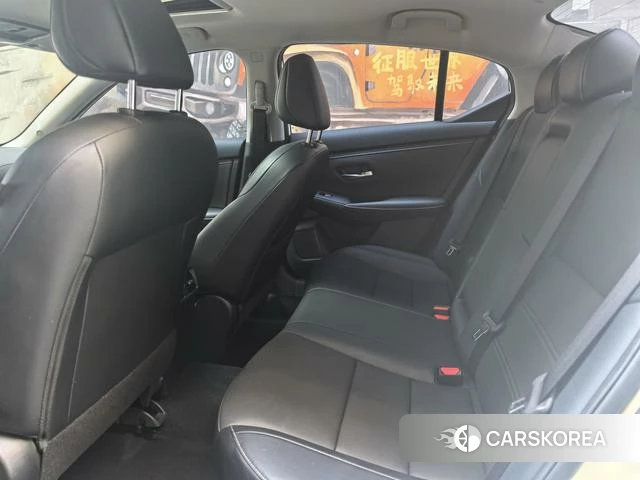 Nissan Sylphy 2021 Белый из Китая, фото 5
