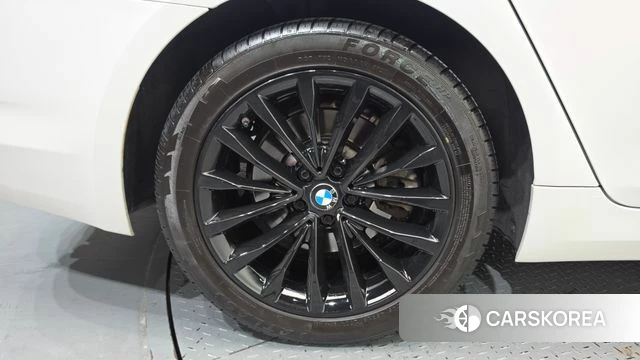 BMW 5 Series (G30) id 4978317 из Кореи 28