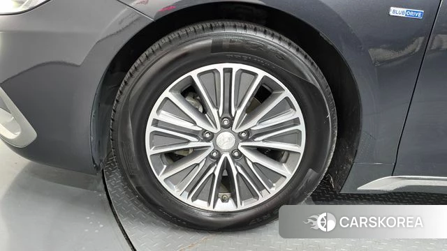 Hyundai Grandeur IG Hybrid id 5004583 из Кореи 30