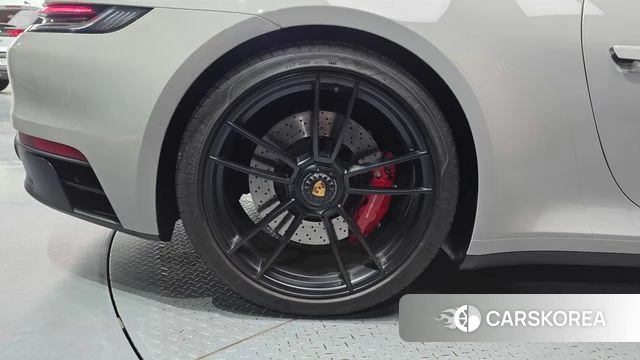 Porsche 911(992) id 4792425 из Кореи 26
