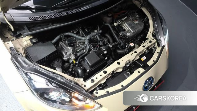 Toyota Prius C id 4952866 из Кореи 32