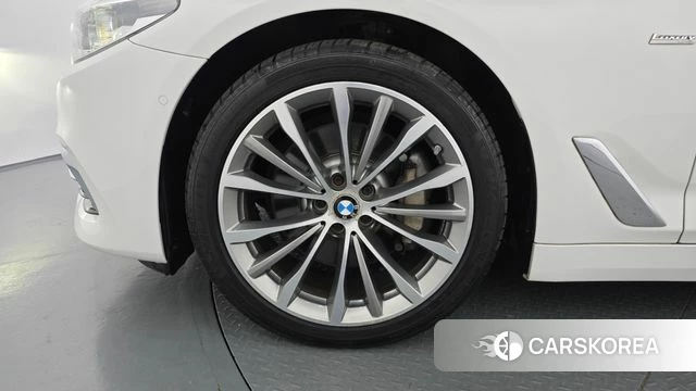 BMW 5 Series (G30) id 5029230 из Кореи 15