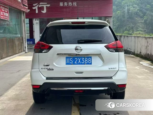 Nissan X-Trail 2023 Белый из Китая, фото 5