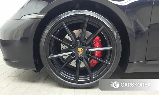 Porsche 911(992) id 4998200 из Кореи 28