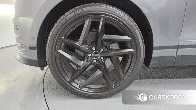 Land Rover Range Rover Velar id 3677634 из Кореи 15