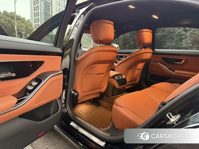 Mercedes-Benz S-Class 2022 Черный из Китая, фото 6