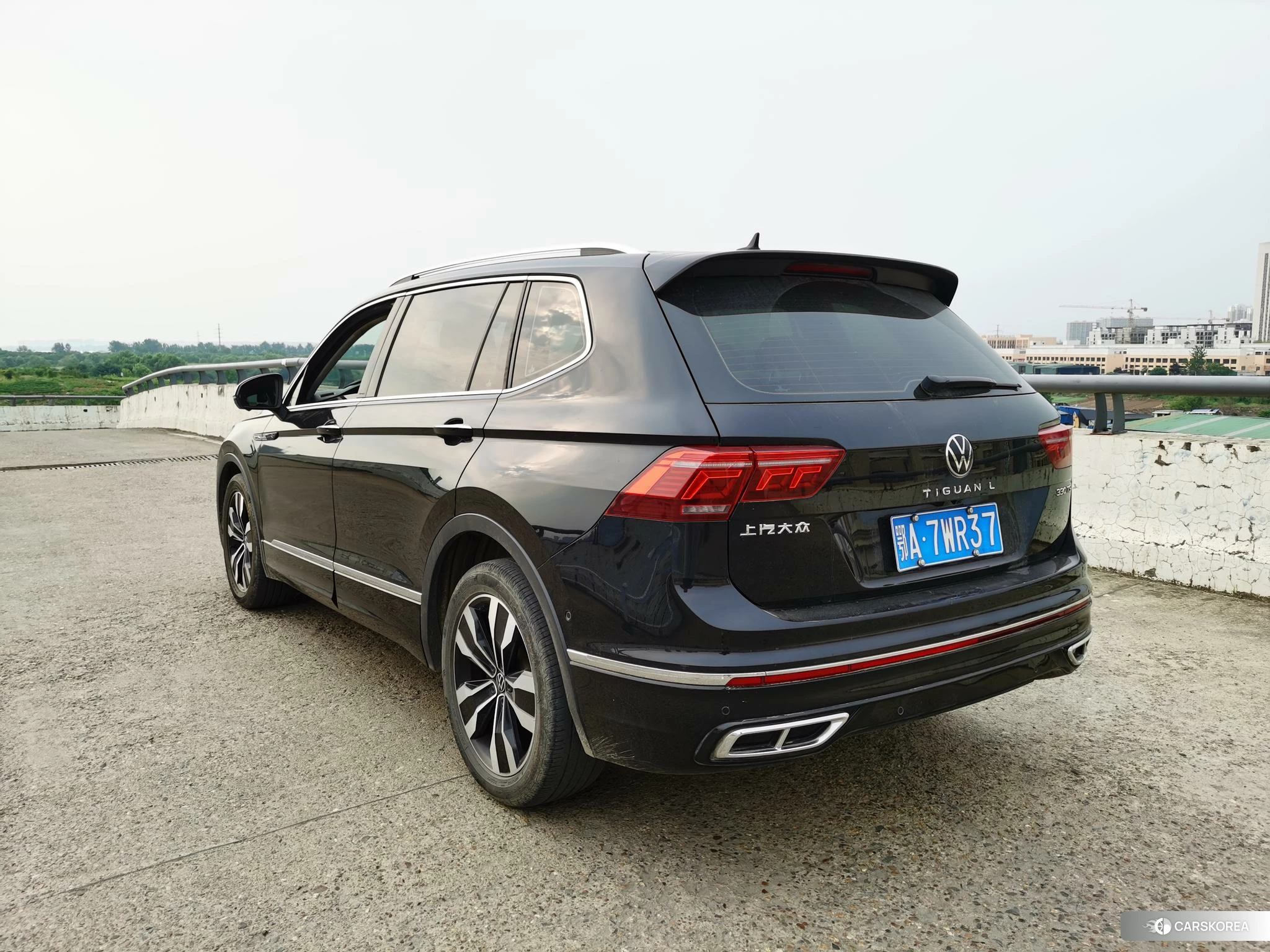 Volkswagen Tiguan L 2021 Черный из Китая, фото 5