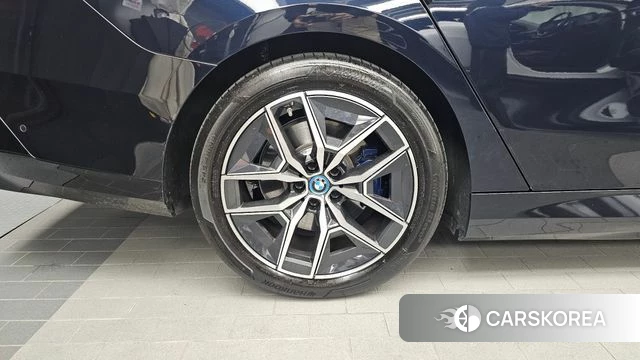 BMW i5 (G60) id 5021136 из Кореи 29