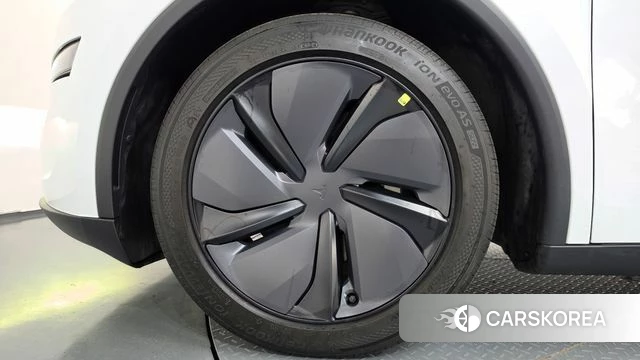 Tesla Model Y id 4847365 из Кореи 31