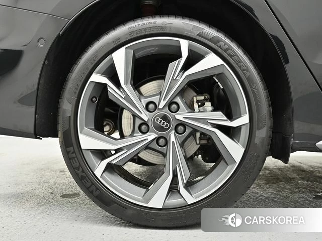 Audi A3 (8Y) id 5045506 из Кореи 15