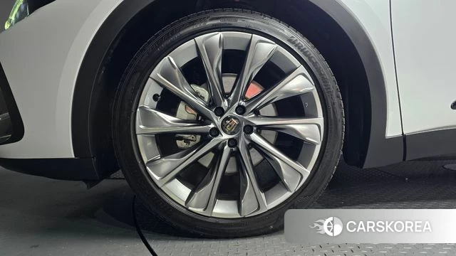 Toyota Crown Crossover id 5016269 из Кореи 26