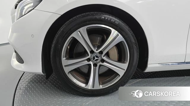 Mercedes-Benz E-Class W213 id 4952632 из Кореи 25