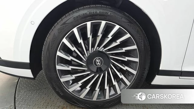 Hyundai Grandeur Hybrid (GN7) id 5021093 из Кореи 29