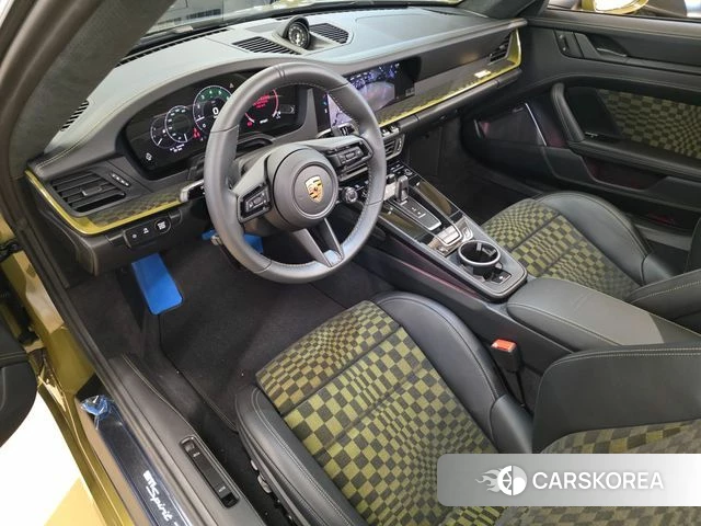 Porsche 911(992) id 4949751 из Кореи 15