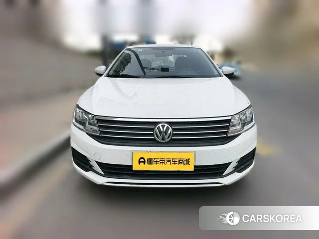Volkswagen Lavida 2023 Белый из Китая, фото 5