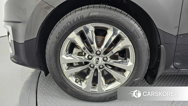 Kia All New Carnival id 5048689 из Кореи 15