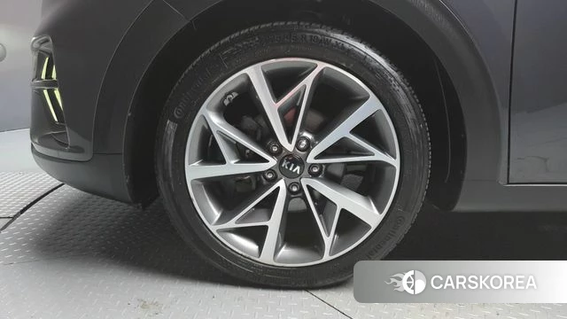 Kia The New Niro id 5018246 из Кореи 29