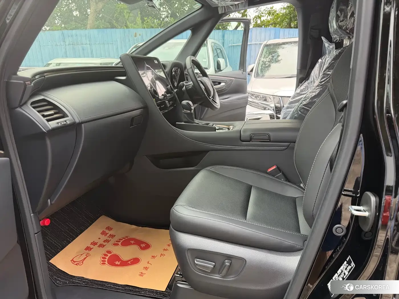 Toyota Alphard 2025 Черный из Китая, фото 5