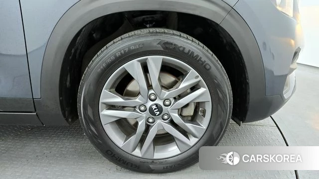 Kia Seltos id 3853268 из Кореи 15