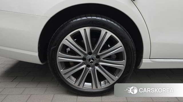 Mercedes-Benz E-Class W213 id 5026870 из Кореи 28