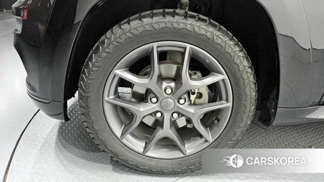 Jeep Grand Cherokee id 4344776 из Кореи 15