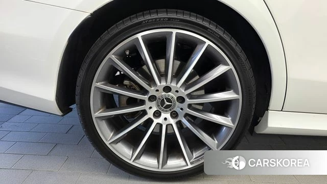 Mercedes-Benz E-Class W213 id 5027915 из Кореи 28