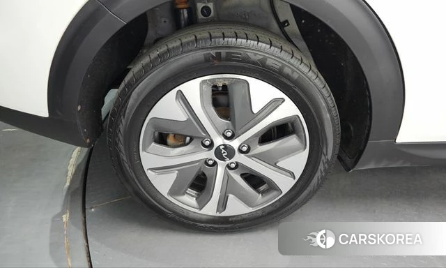 Kia Niro Plus id 5046845 из Кореи 25
